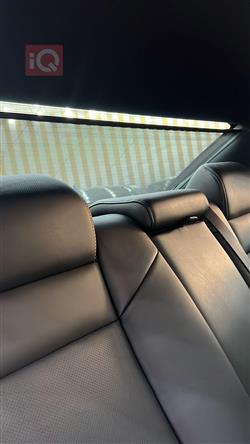 کرایسلەر 300